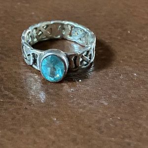 Celtic ring with aquamarine stone